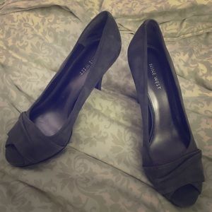 Nine West gray pumps size 8.5.